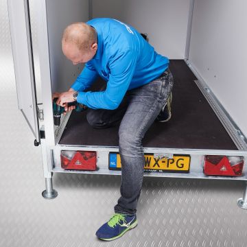 Rail de reliure pour remorques – 150 cm, comprenant 2 œillets d'arrimage