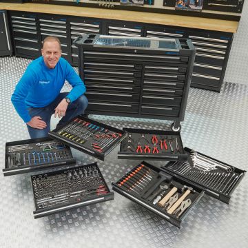 Servante d’atelier 13 tiroirs – chariot à outils roulant 125 cm + 6 jeux d’outils