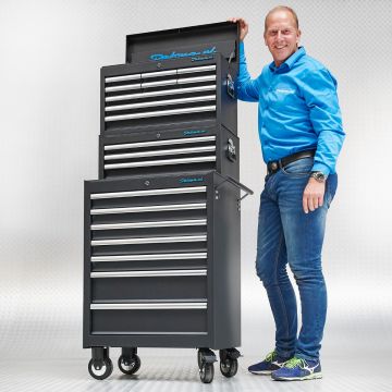 Chariot à outils dans un ensemble de 19 tiroirs - noir