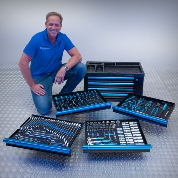 Caisse à outils garnie 4 tiroirs + jeu d’outils 153 pièces