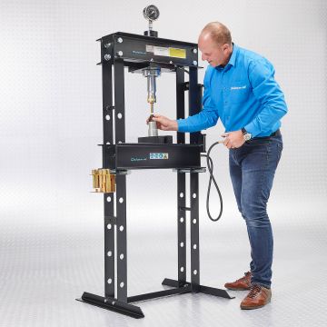 Presse d'atelier hydropneumatique 30 tonnes + 8 poinçons