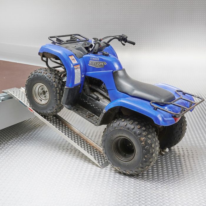 Rampe moto avec rebords surélevés - 150 cm