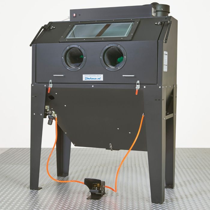 Cabine de sablage avec porte frontale et aspiration – 420 litres + aspirateur externe