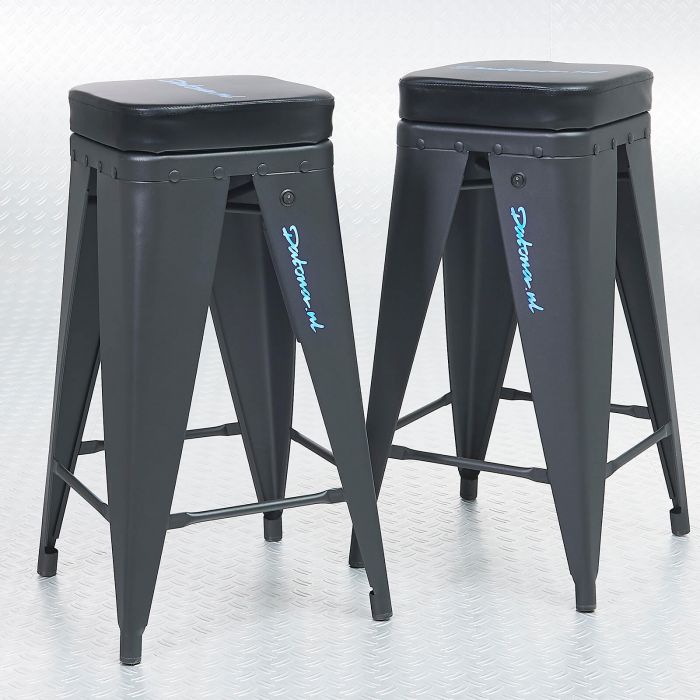 Tabouret d'atelier avec néon x2